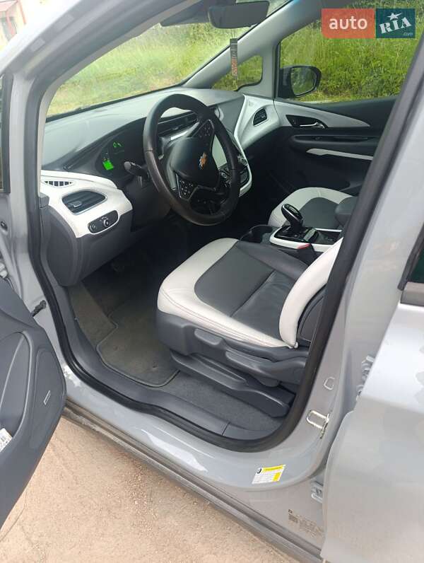 Хэтчбек Chevrolet Bolt EV 2020 в Житомире
