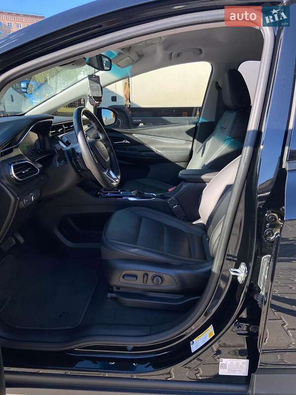 Хэтчбек Chevrolet Bolt EV 2023 в Тернополе