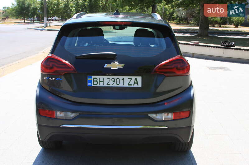 Хетчбек Chevrolet Bolt EV 2017 в Южному фото 6 Хетчбек Chevrolet Bolt EV 2017 в Южному