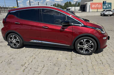 Хэтчбек Chevrolet Bolt EV 2020 в 