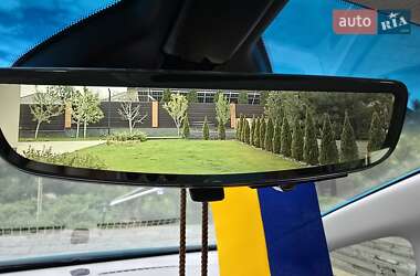 Хэтчбек Chevrolet Bolt EV 2020 в 