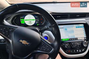 Хэтчбек Chevrolet Bolt EV 2019 в 