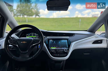 Хетчбек Chevrolet Bolt EV 2021 в 