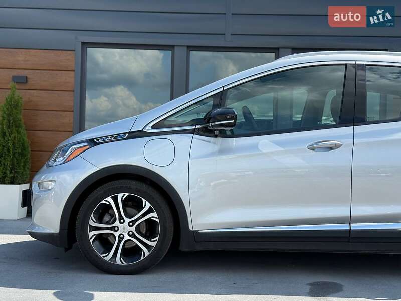 Хэтчбек Chevrolet Bolt EV 2017 в Ровно