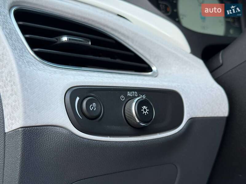 Хэтчбек Chevrolet Bolt EV 2017 в Ровно