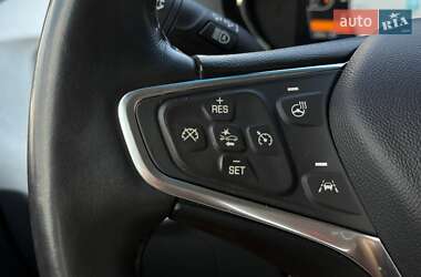 Хэтчбек Chevrolet Bolt EV 2017 в 