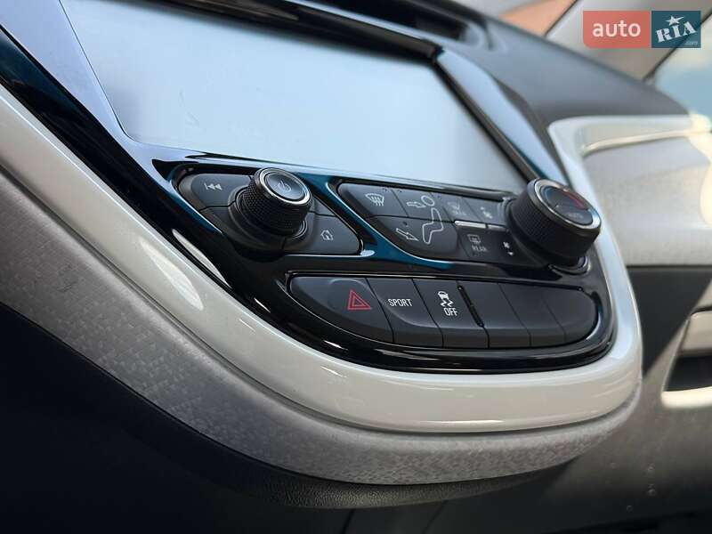 Хэтчбек Chevrolet Bolt EV 2017 в Ровно