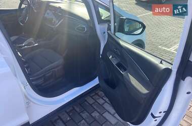 Хэтчбек Chevrolet Bolt EV 2022 в 