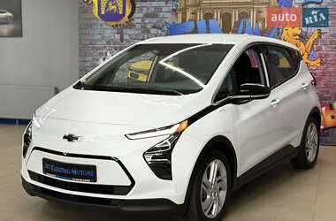 Хэтчбек Chevrolet Bolt EV 2023 в 