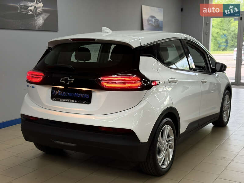 Хэтчбек Chevrolet Bolt EV 2023 в Львове