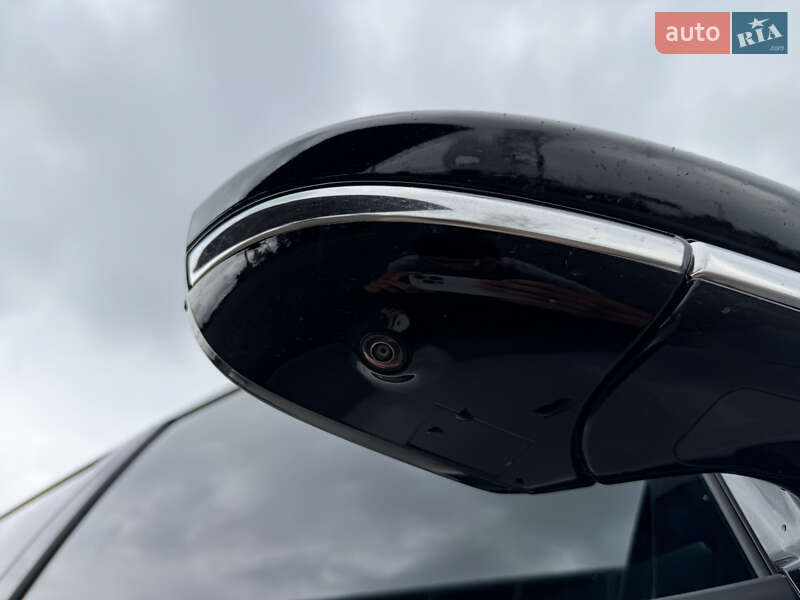 Хэтчбек Chevrolet Bolt EV 2023 в Львове