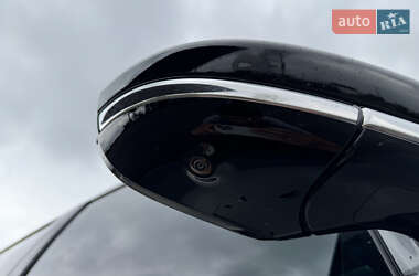 Хэтчбек Chevrolet Bolt EV 2023 в 