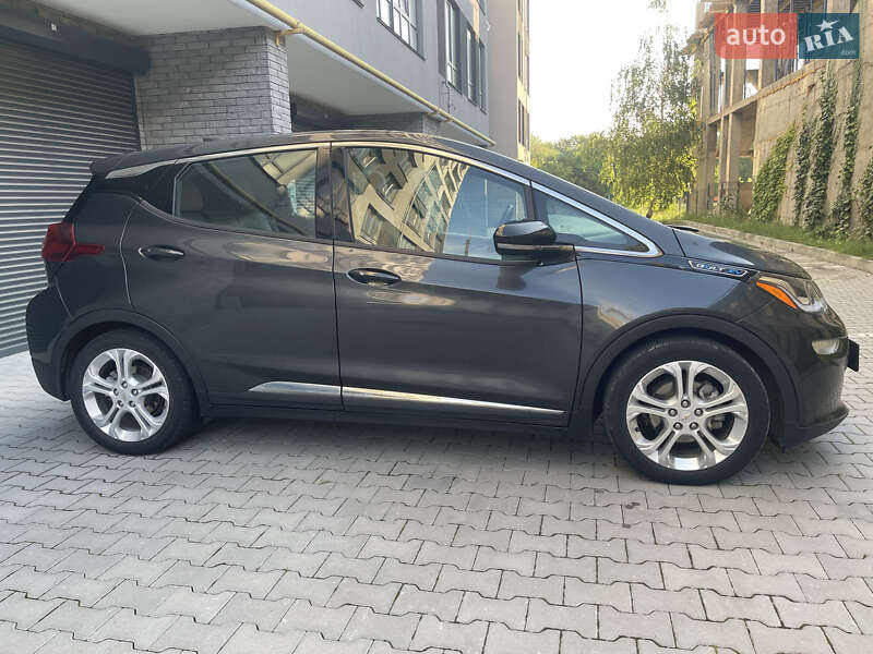 Хетчбек Chevrolet Bolt EV 2017 в Хмельницькому
