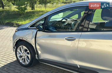 Хэтчбек Chevrolet Bolt EV 2023 в 