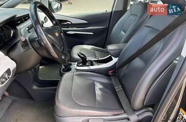 Хэтчбек Chevrolet Bolt EV 2020 в 
