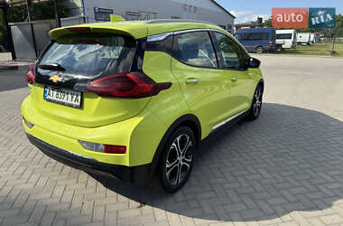 Хэтчбек Chevrolet Bolt EV 2018 в 