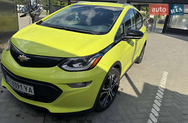 Хэтчбек Chevrolet Bolt EV 2018 в 