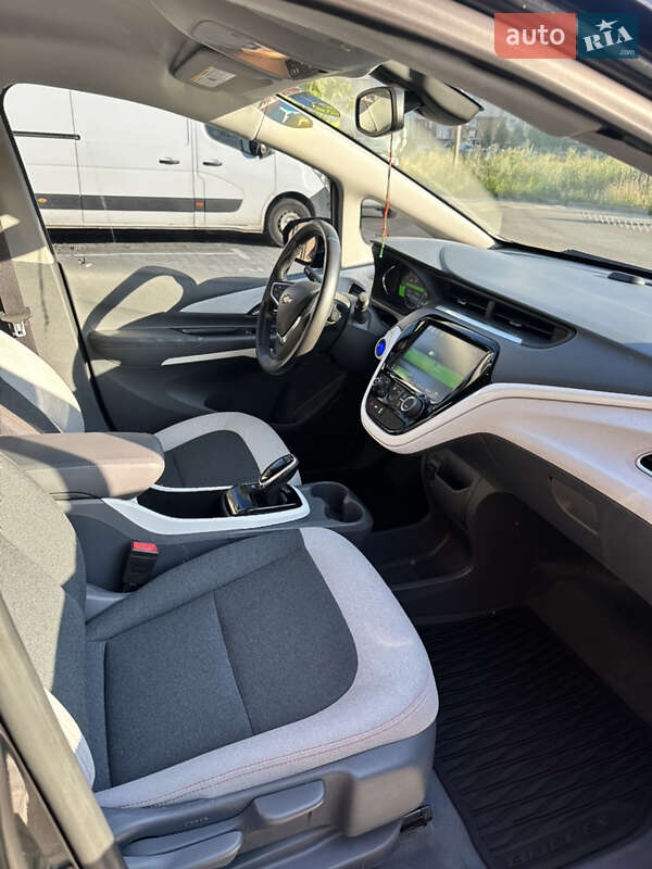 Хэтчбек Chevrolet Bolt EV 2017 в Киеве фото 9 Хэтчбек Chevrolet Bolt EV 2017 в Киеве