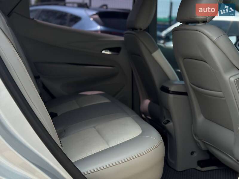 Хетчбек Chevrolet Bolt EV 2016 в Львові