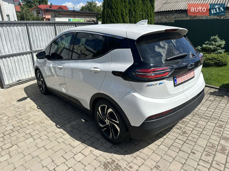 Хэтчбек Chevrolet Bolt EV 2023 в Львове