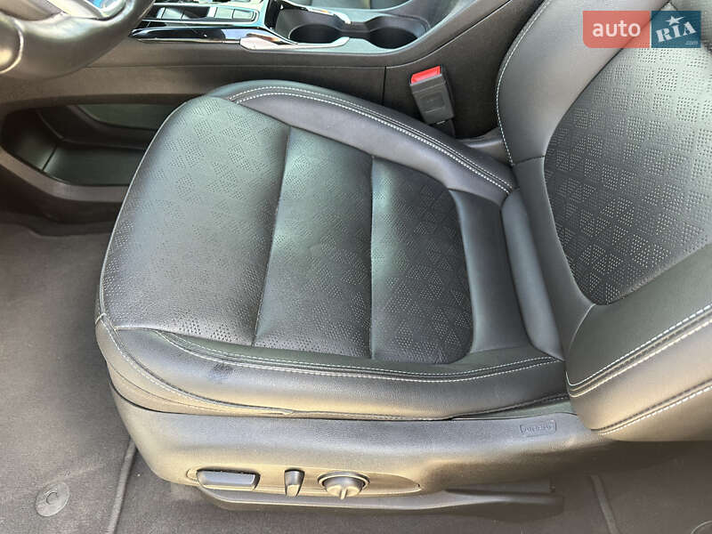 Хэтчбек Chevrolet Bolt EV 2023 в Львове