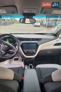Хэтчбек Chevrolet Bolt EV 2019 в 