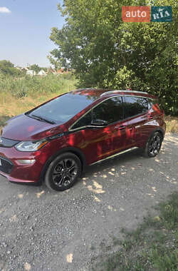 Хэтчбек Chevrolet Bolt EV 2018 в 