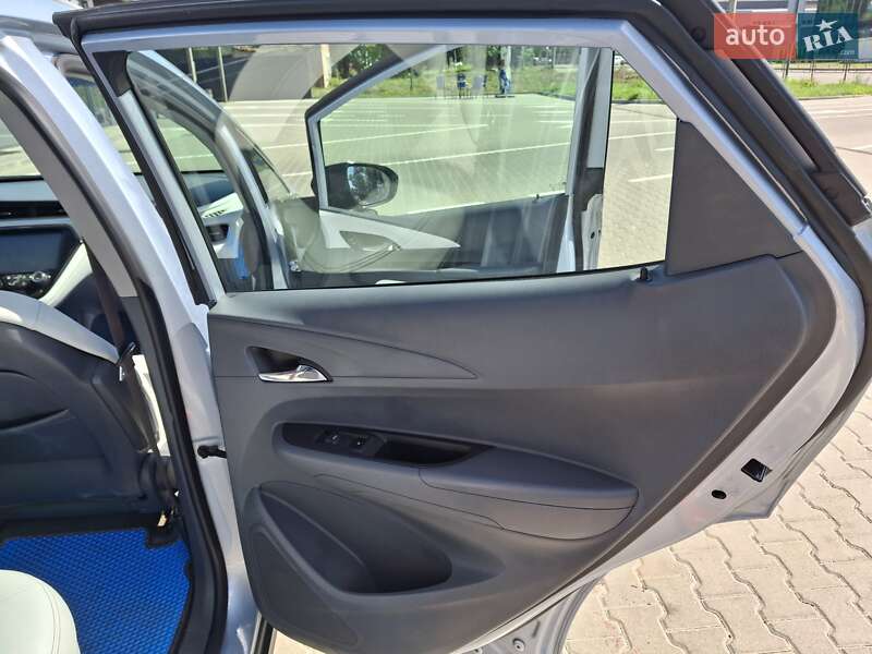 Хэтчбек Chevrolet Bolt EV 2016 в Житомире