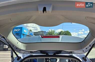 Хэтчбек Chevrolet Bolt EV 2016 в 