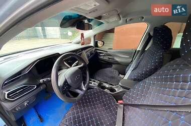 Хэтчбек Chevrolet Bolt EV 2022 в 