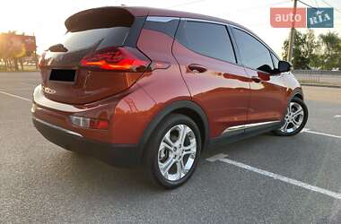 Хэтчбек Chevrolet Bolt EV 2021 в 