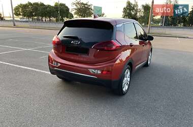 Хэтчбек Chevrolet Bolt EV 2021 в 