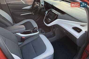 Хэтчбек Chevrolet Bolt EV 2021 в 