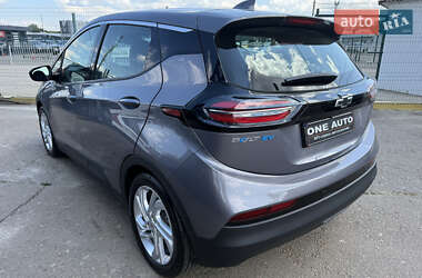 Хэтчбек Chevrolet Bolt EV 2022 в 