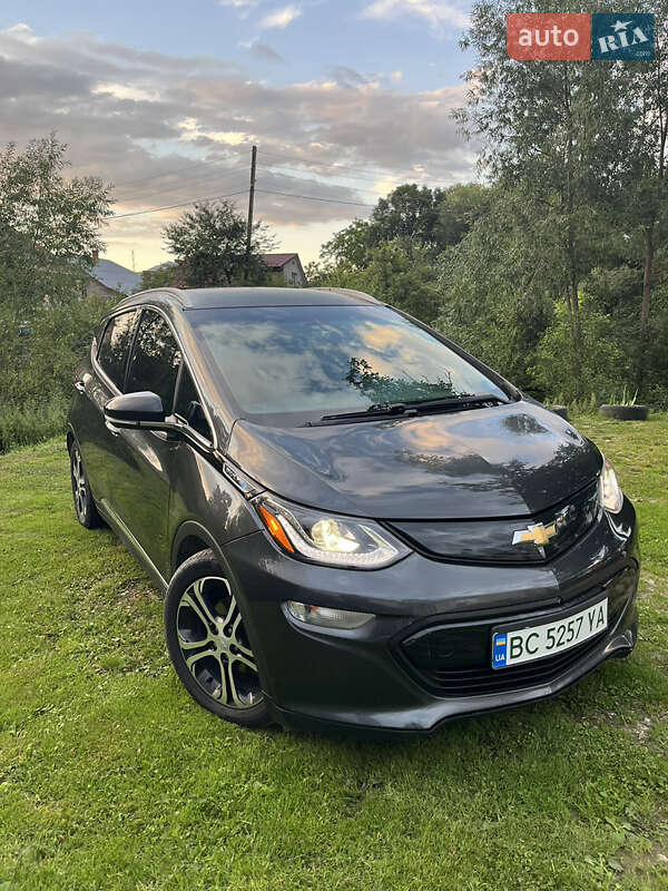 Хэтчбек Chevrolet Bolt EV 2017 в Самборе