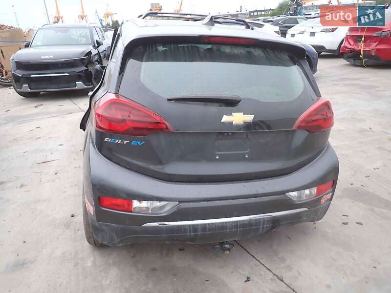Хэтчбек Chevrolet Bolt EV 2019 в 