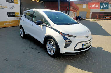 Хэтчбек Chevrolet Bolt EV 2022 в 