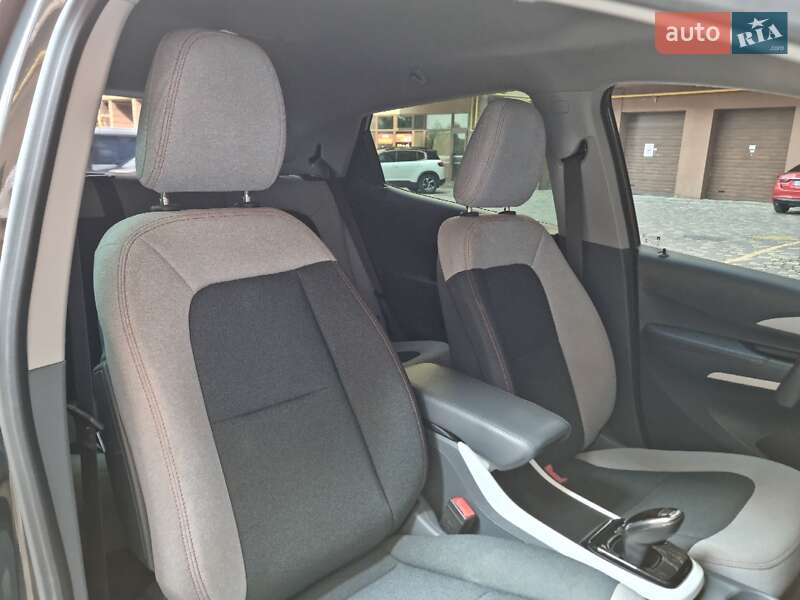 Хэтчбек Chevrolet Bolt EV 2017 в Виннице