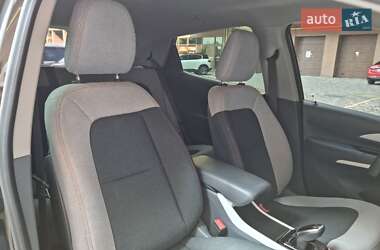 Хэтчбек Chevrolet Bolt EV 2017 в 