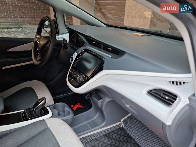 Хэтчбек Chevrolet Bolt EV 2017 в Виннице
