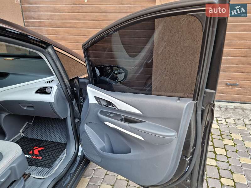 Хэтчбек Chevrolet Bolt EV 2017 в Виннице