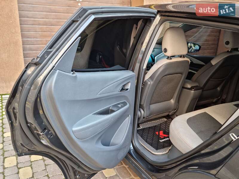 Хэтчбек Chevrolet Bolt EV 2017 в Виннице