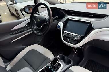 Хэтчбек Chevrolet Bolt EV 2019 в 
