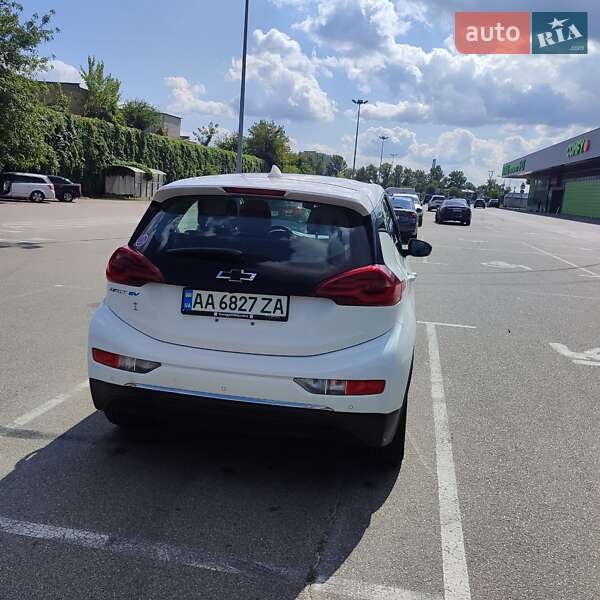 Хэтчбек Chevrolet Bolt EV 2017 в Киеве