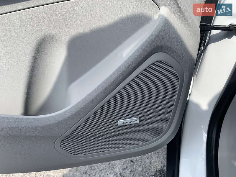 Хэтчбек Chevrolet Bolt EV 2020 в Киеве фото 14 Хэтчбек Chevrolet Bolt EV 2020 в Киеве