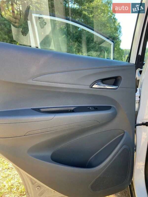 Хэтчбек Chevrolet Bolt EV 2019 в Одессе фото 7 Хэтчбек Chevrolet Bolt EV 2019 в Одессе