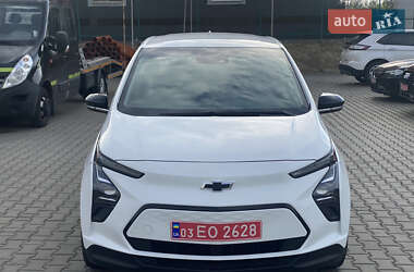 Хэтчбек Chevrolet Bolt EV 2022 в 