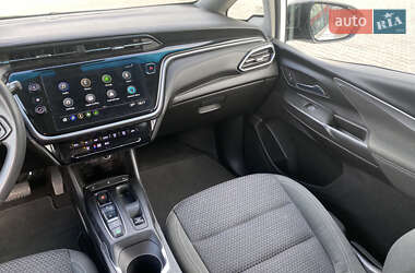 Хэтчбек Chevrolet Bolt EV 2022 в 