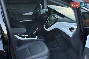 Хэтчбек Chevrolet Bolt EV 2020 в 