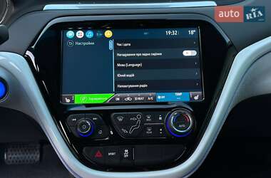 Хэтчбек Chevrolet Bolt EV 2020 в 